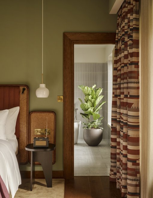 Sir DSQ - Sir Corner Suite 19028 (1)