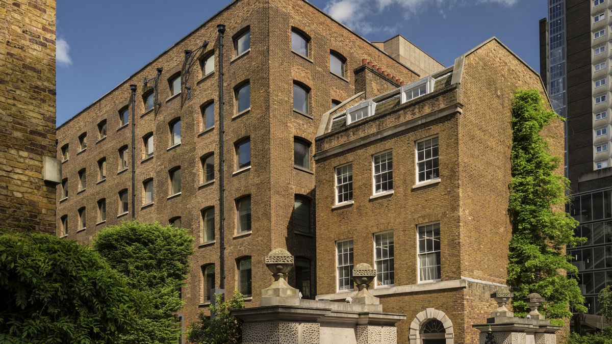 Sir Devonshire Square