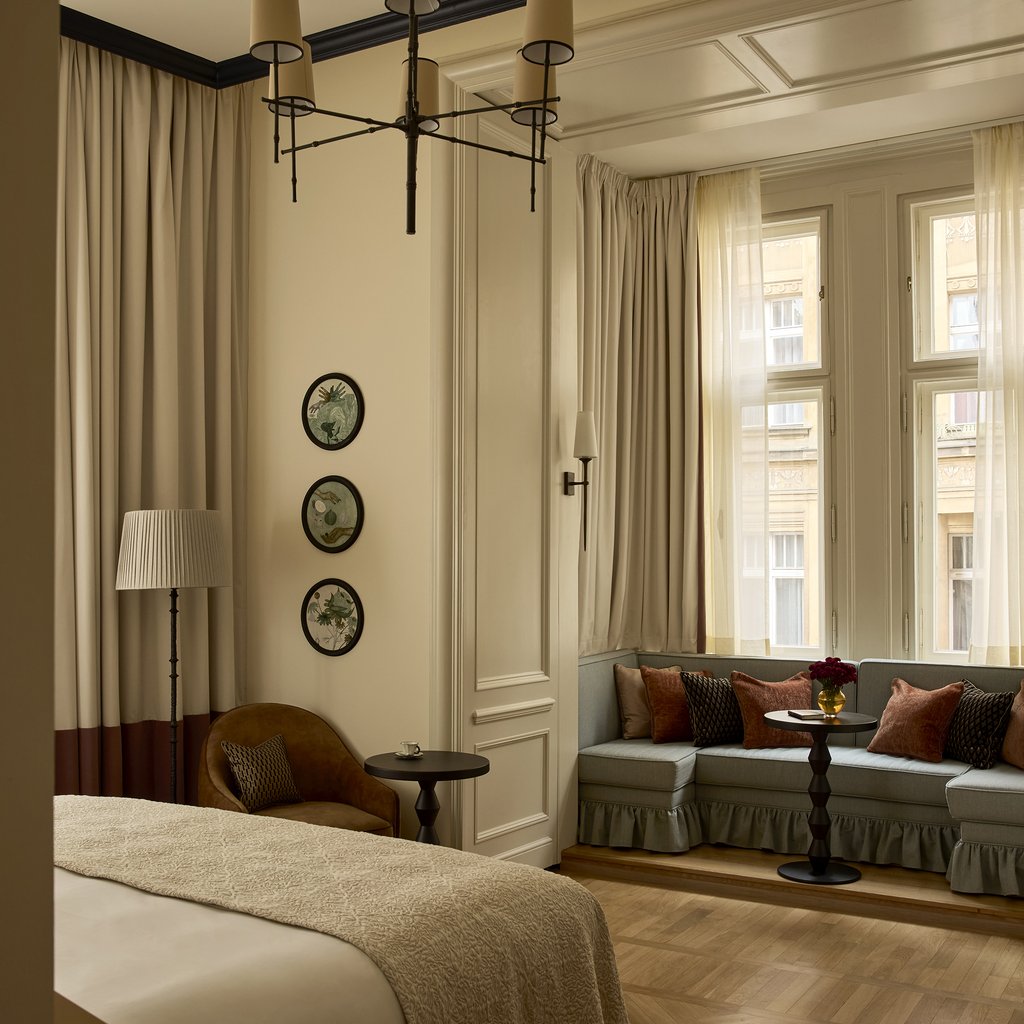 _Sir_Prague_Corner_Suite_2_Martin_Morrell