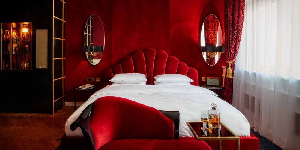 provocateur-hotel-berlin-bellevue-room-01_1_1_50